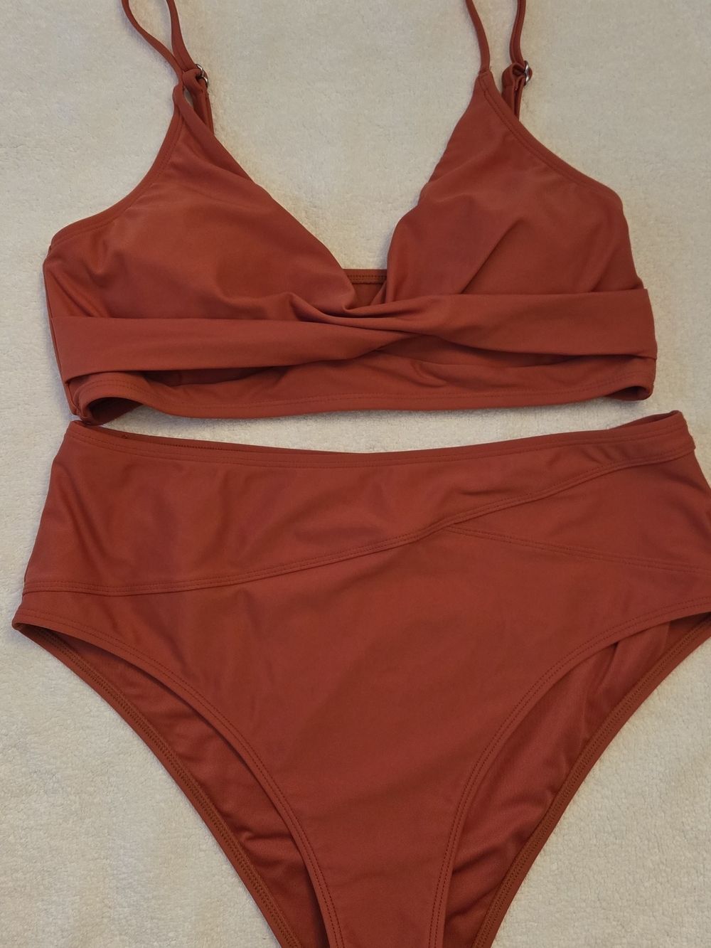 Cupshe Rust  Twist-Front High-Waist Bikini Size Large